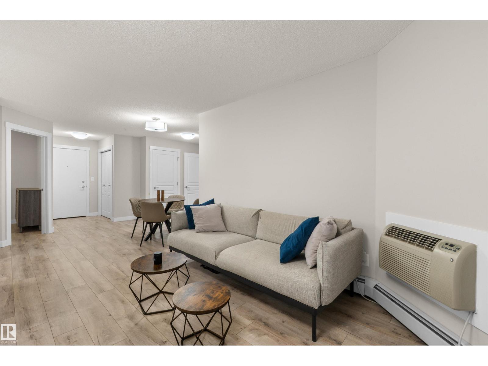 #210 2229 44 AV NW - 6