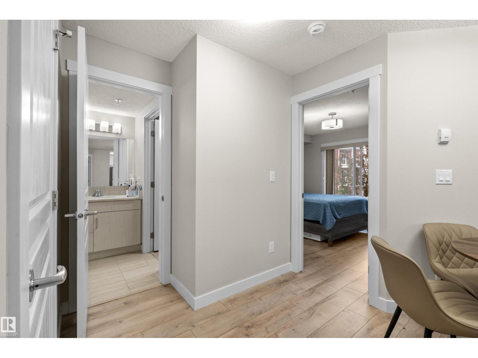 #210 2229 44 AV NW - 16