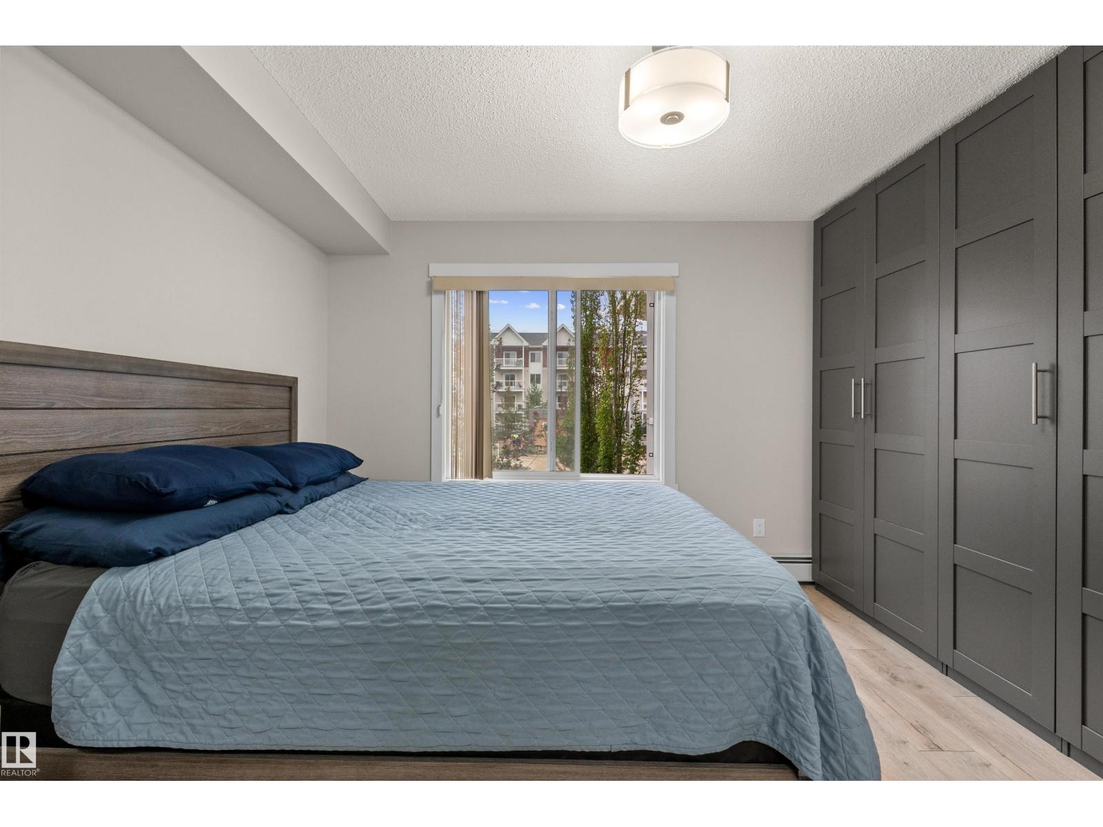 #210 2229 44 AV NW - 27