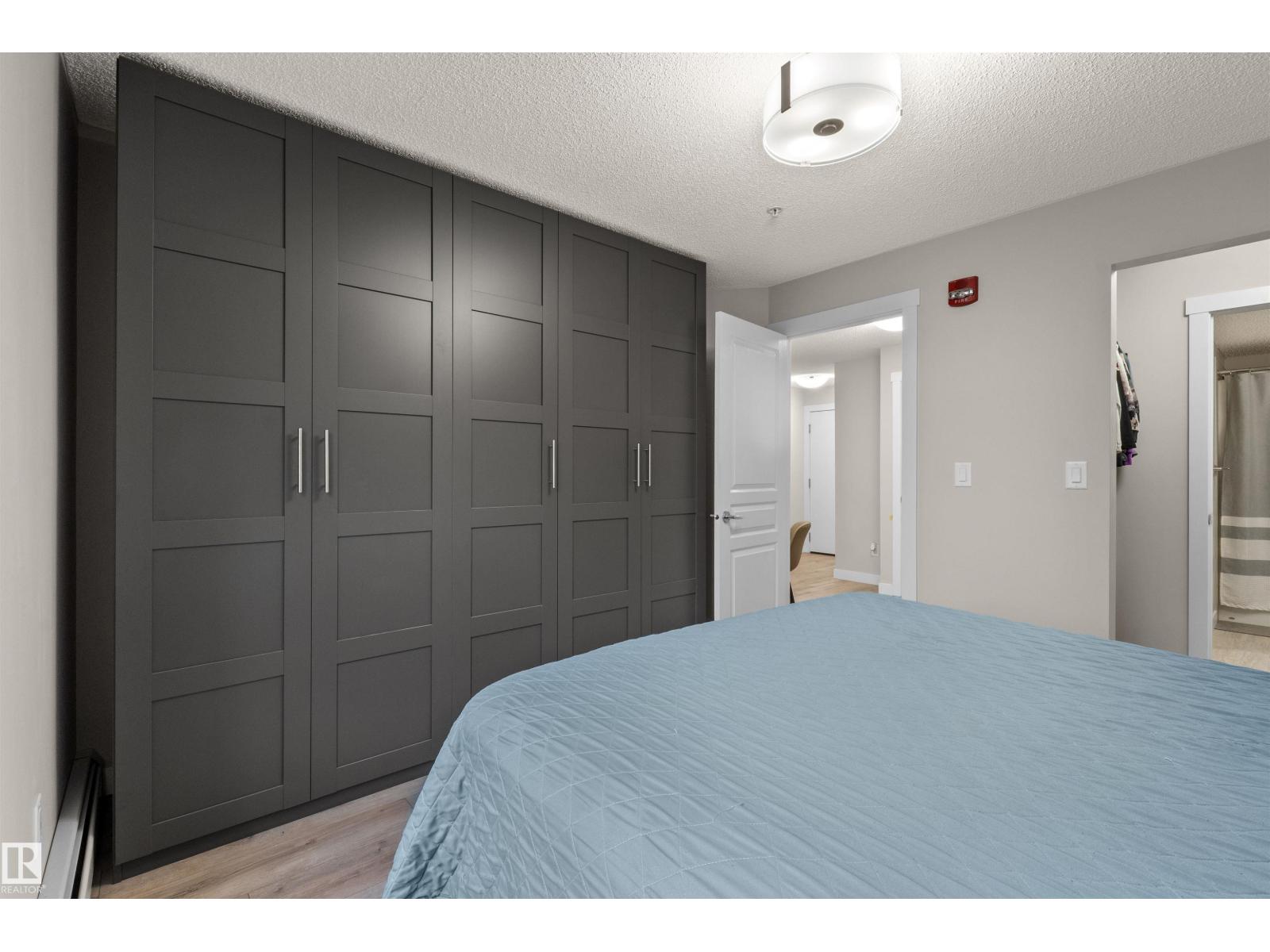 #210 2229 44 AV NW - 24
