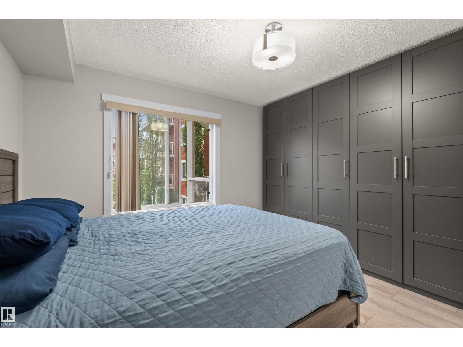 #210 2229 44 AV NW - 26