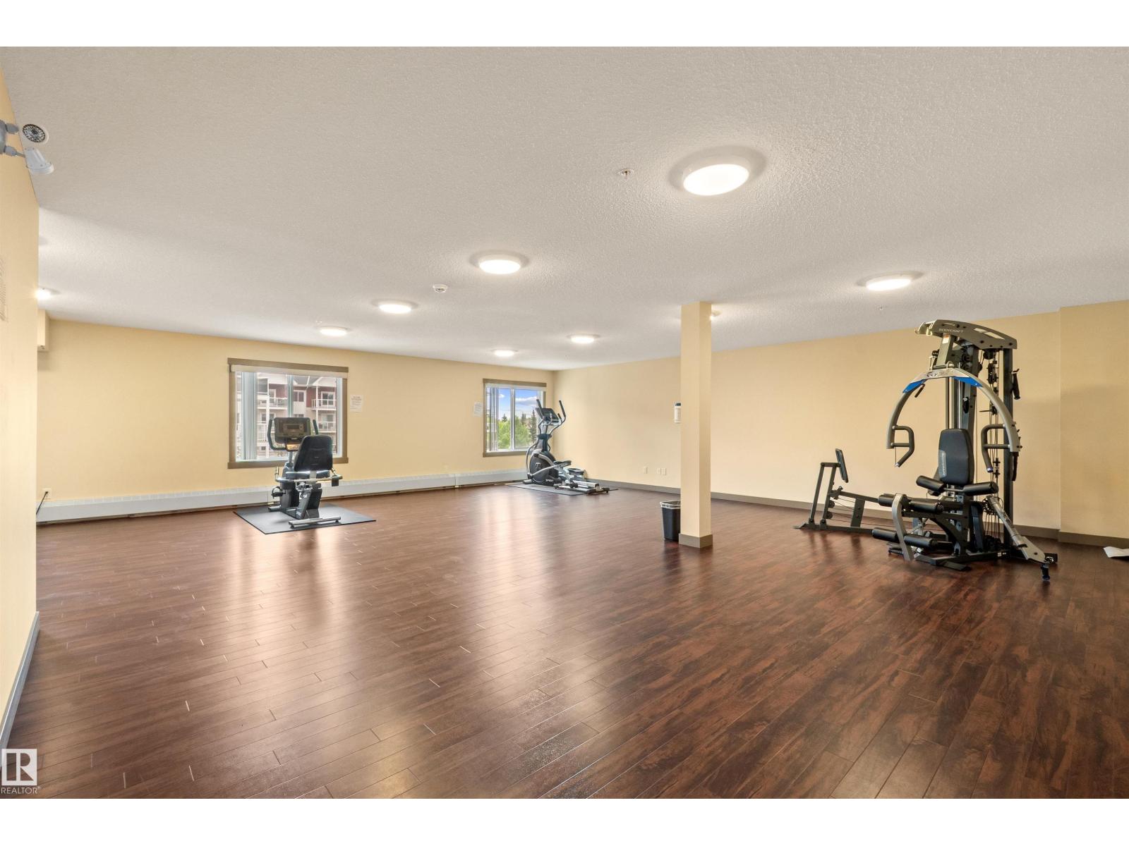 #210 2229 44 AV NW - 36
