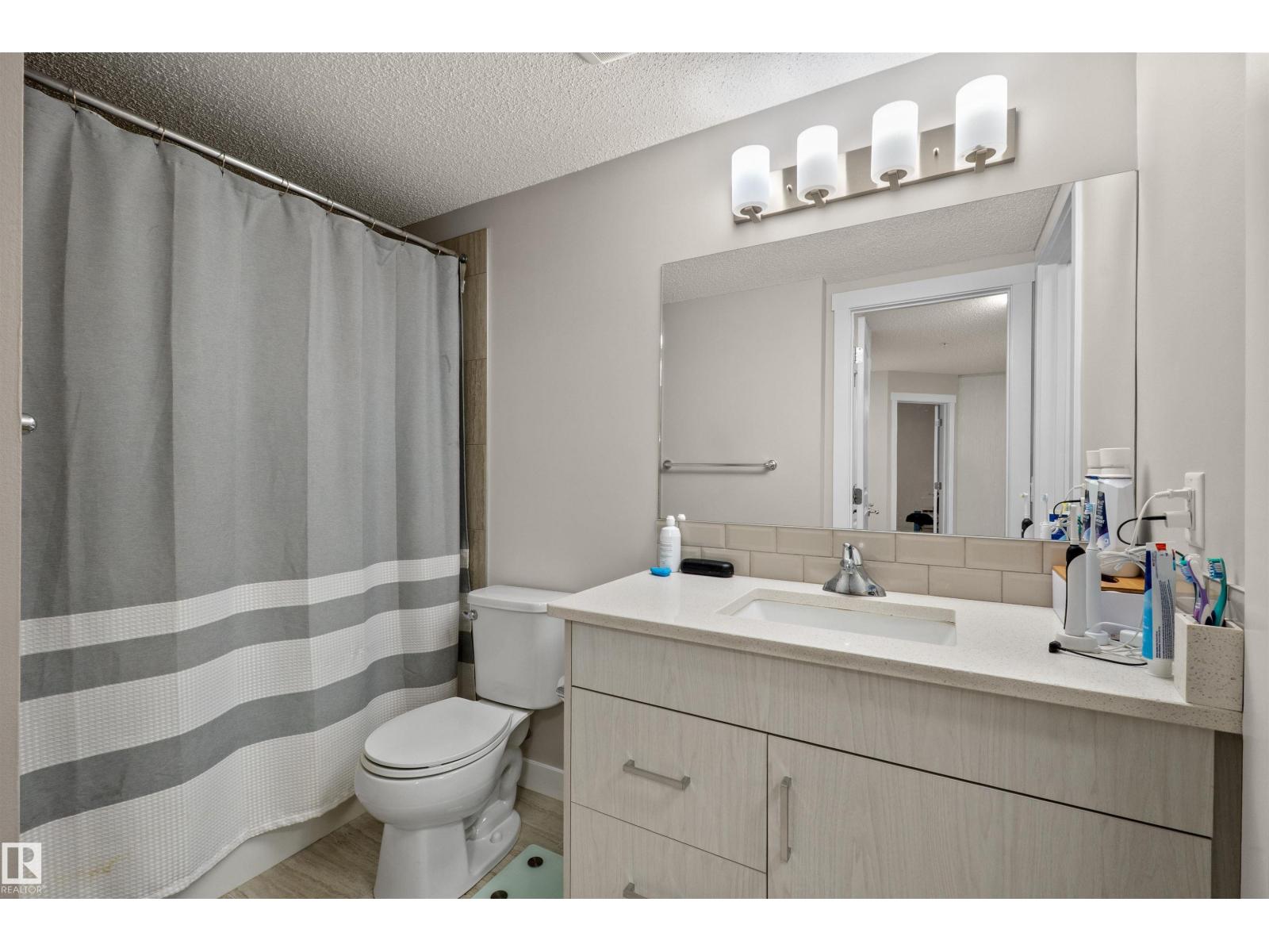#210 2229 44 AV NW - 21