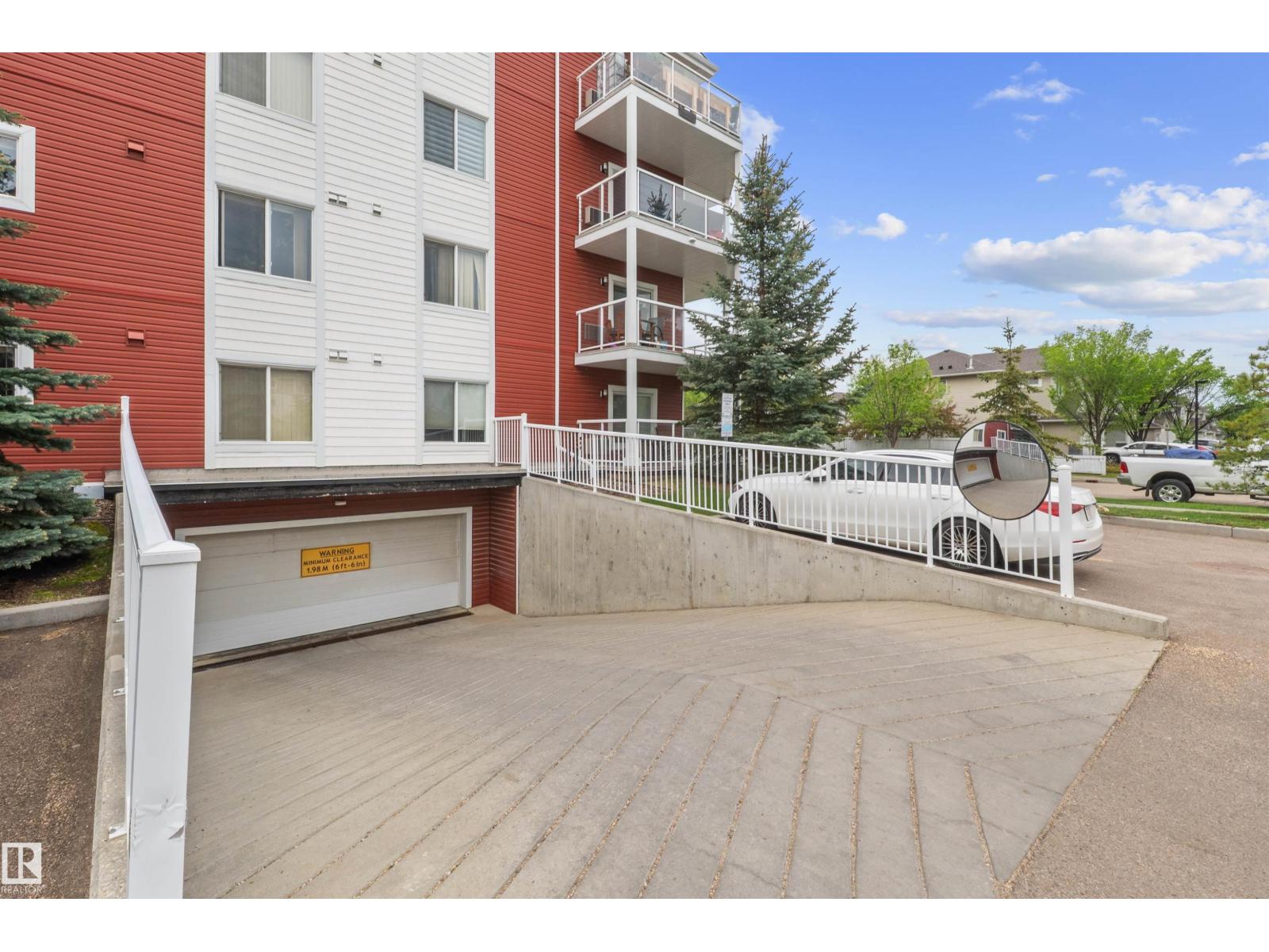 #210 2229 44 AV NW - 40