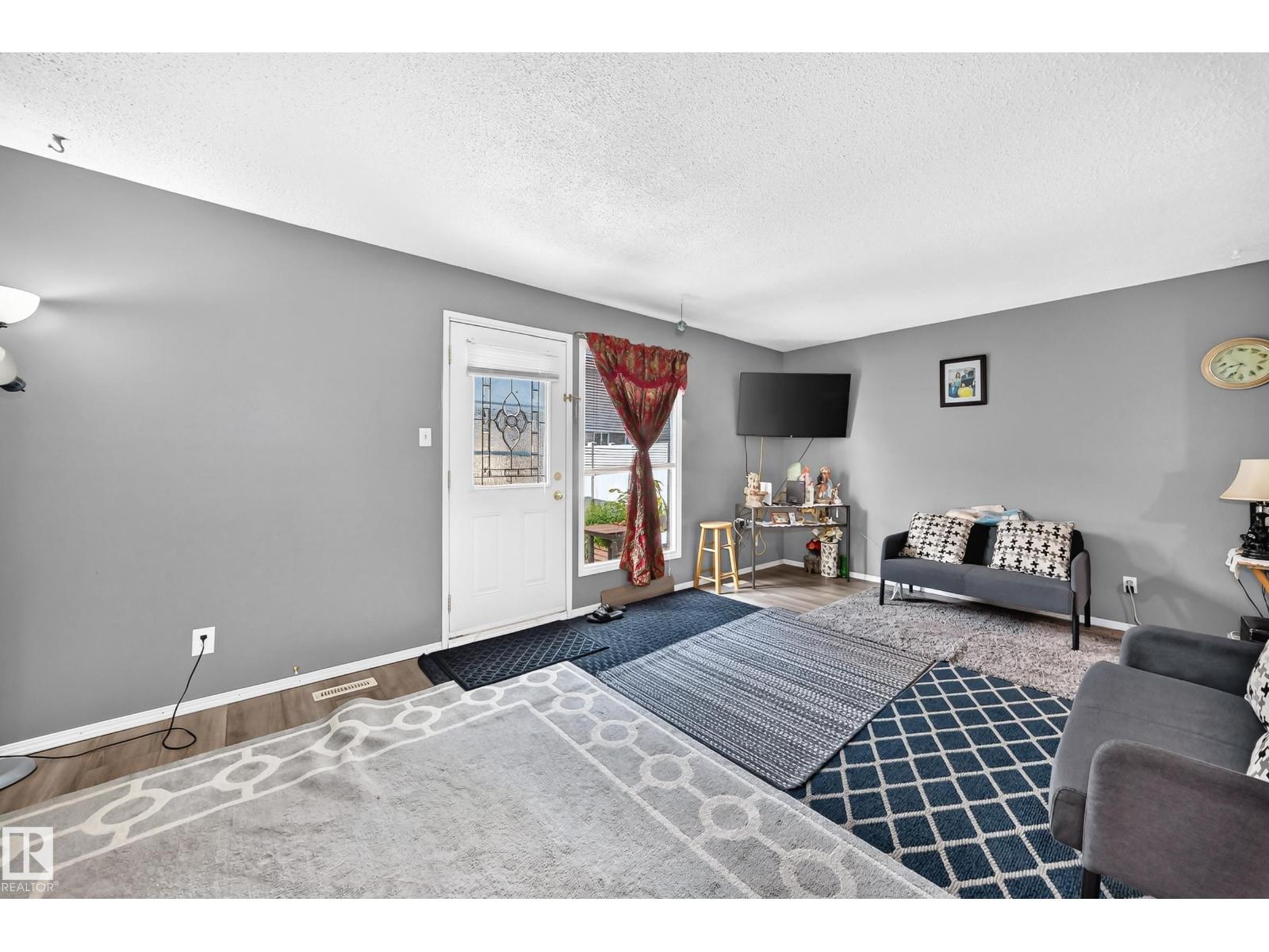 243 Abbotsfield RD NW - 10