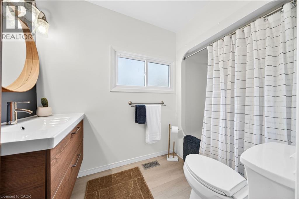 108 LAKESIDE Drive - 23