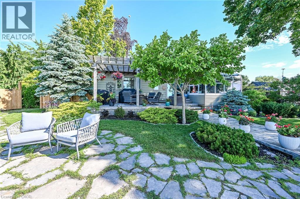 108 LAKESIDE Drive - 34