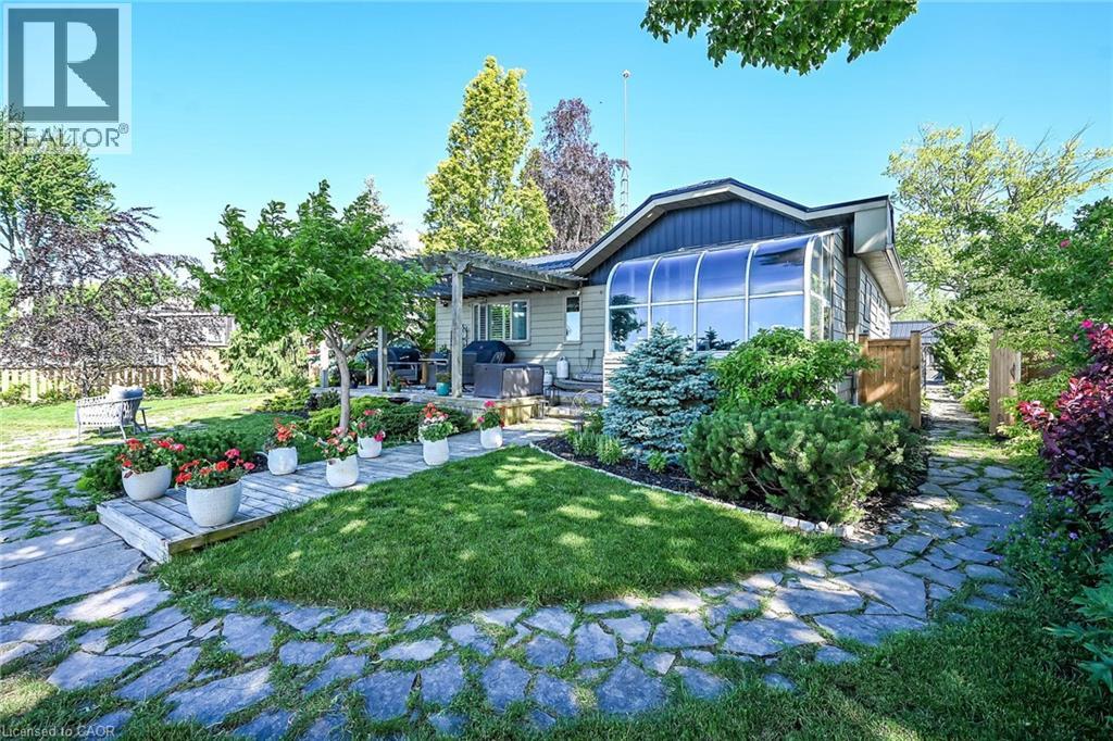 108 LAKESIDE Drive - 33