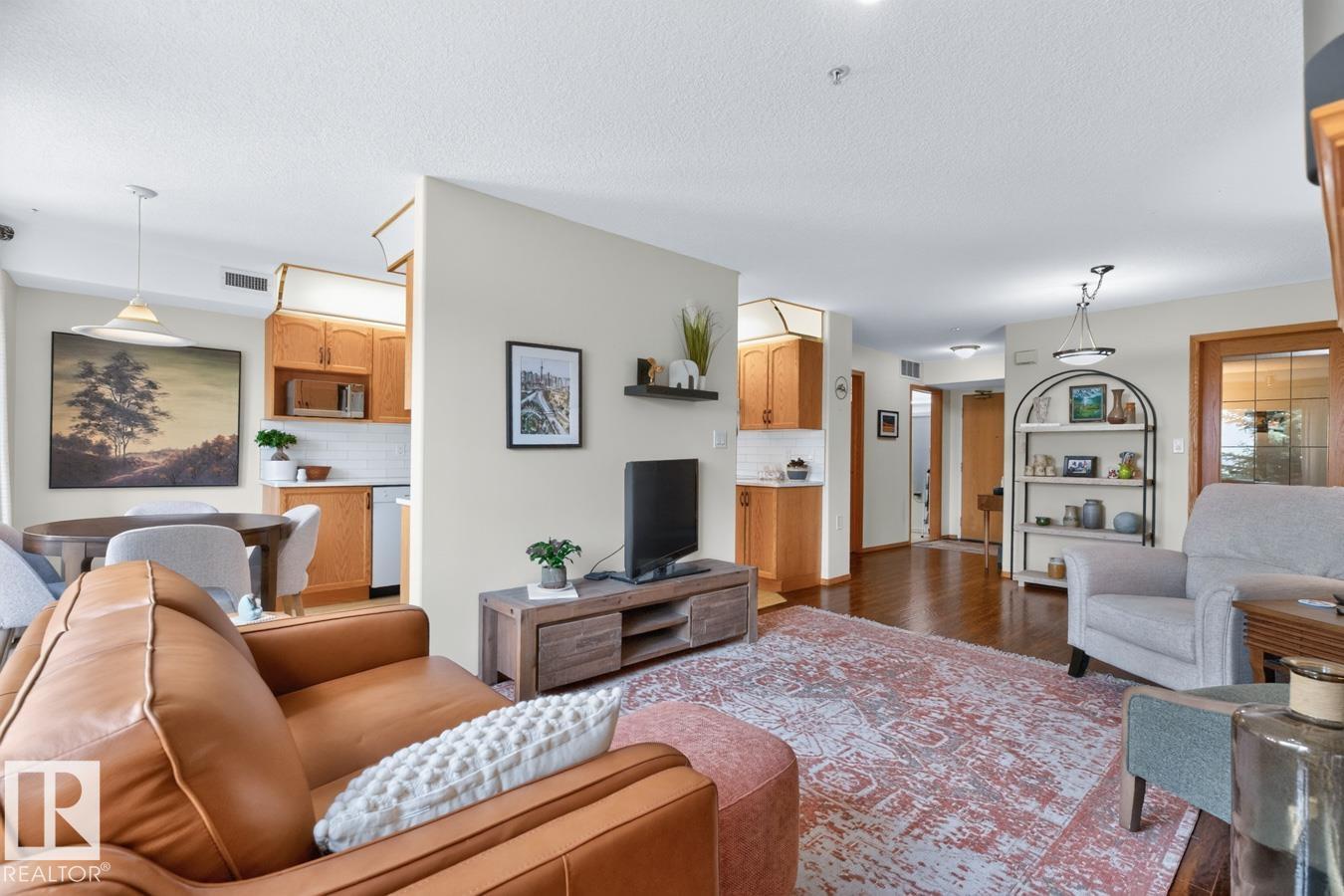 #226 200 BETHEL DR - 4