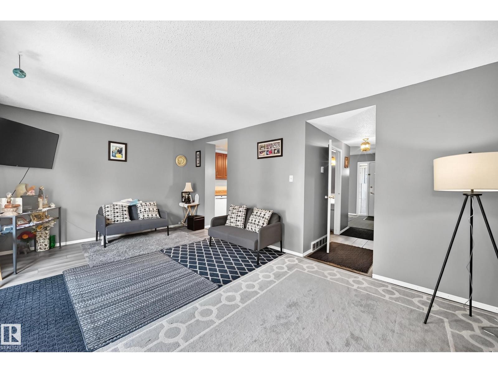 243 Abbotsfield RD NW - 9