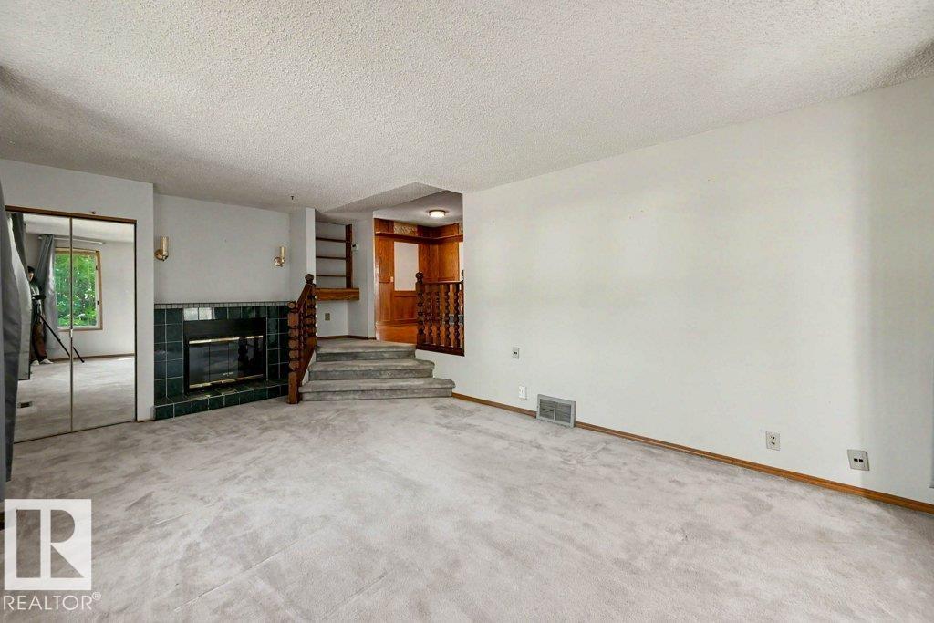 26 LOUISBOURG PL - 20