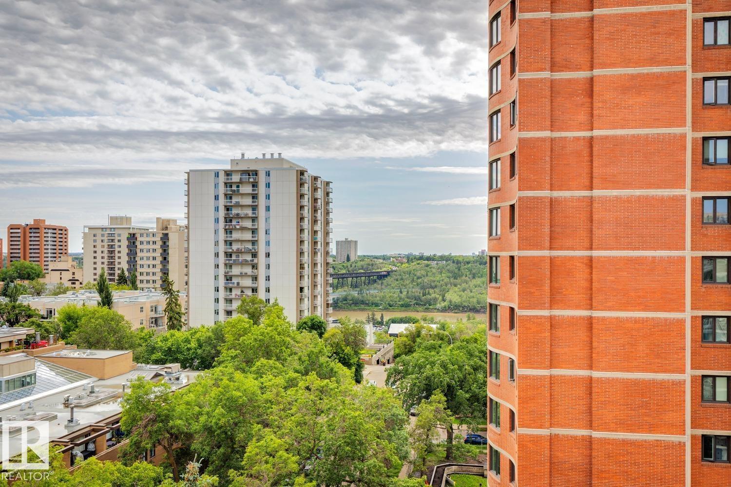 #1107 9930 113 ST NW - 16