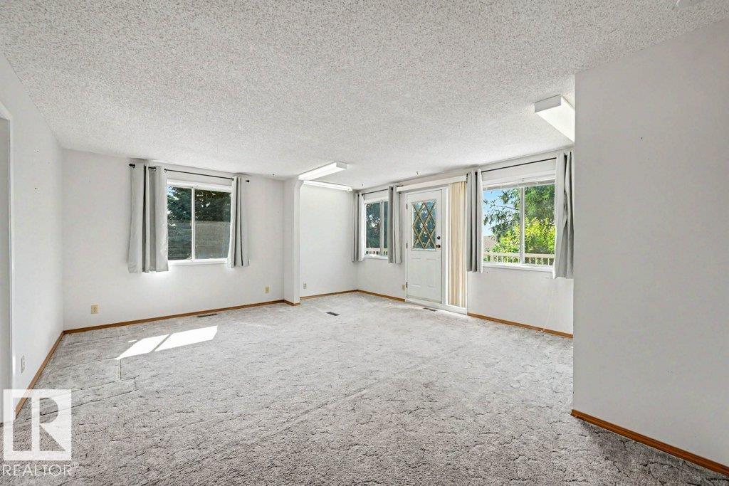 26 LOUISBOURG PL - 19