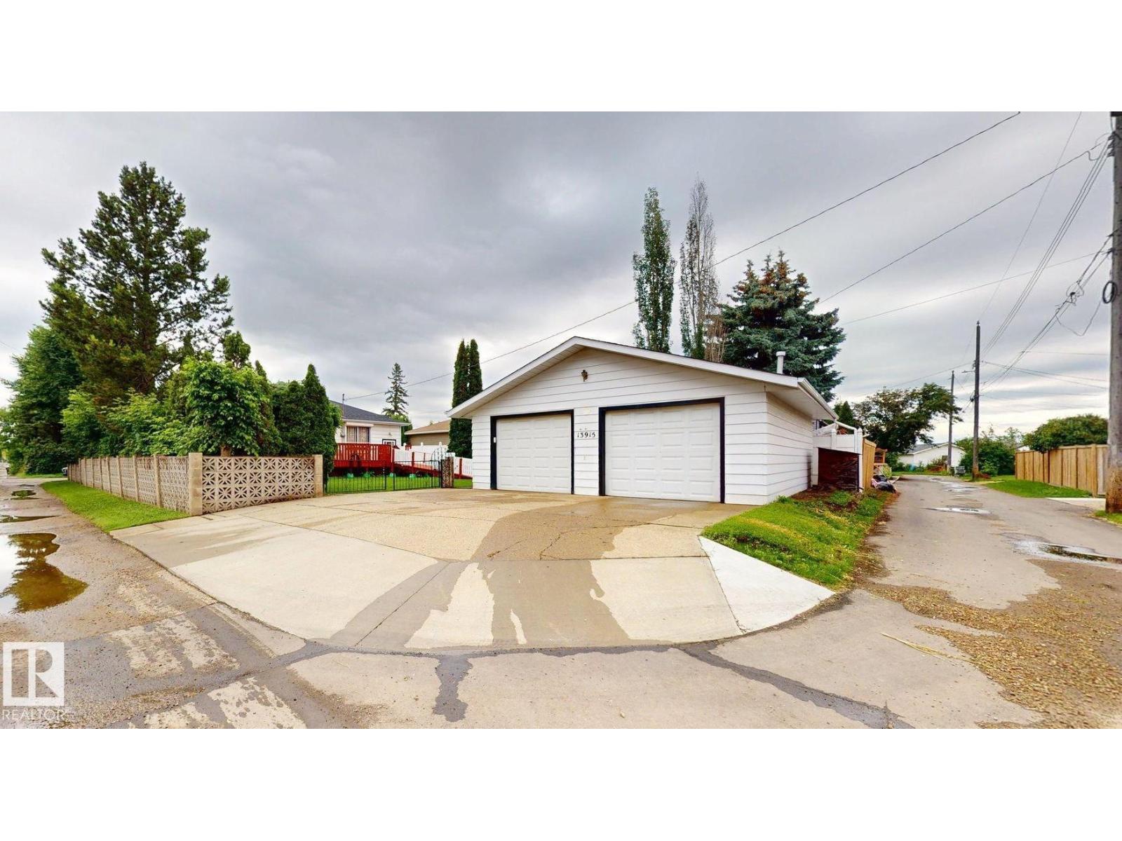 13915 135A AV NW - 3