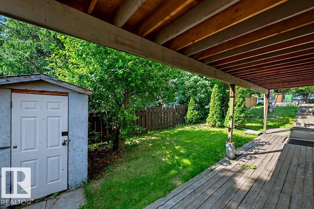 26 LOUISBOURG PL - 11