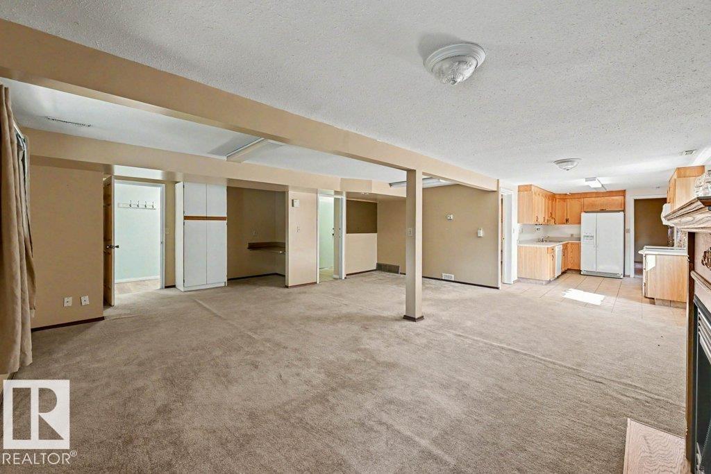26 LOUISBOURG PL - 40
