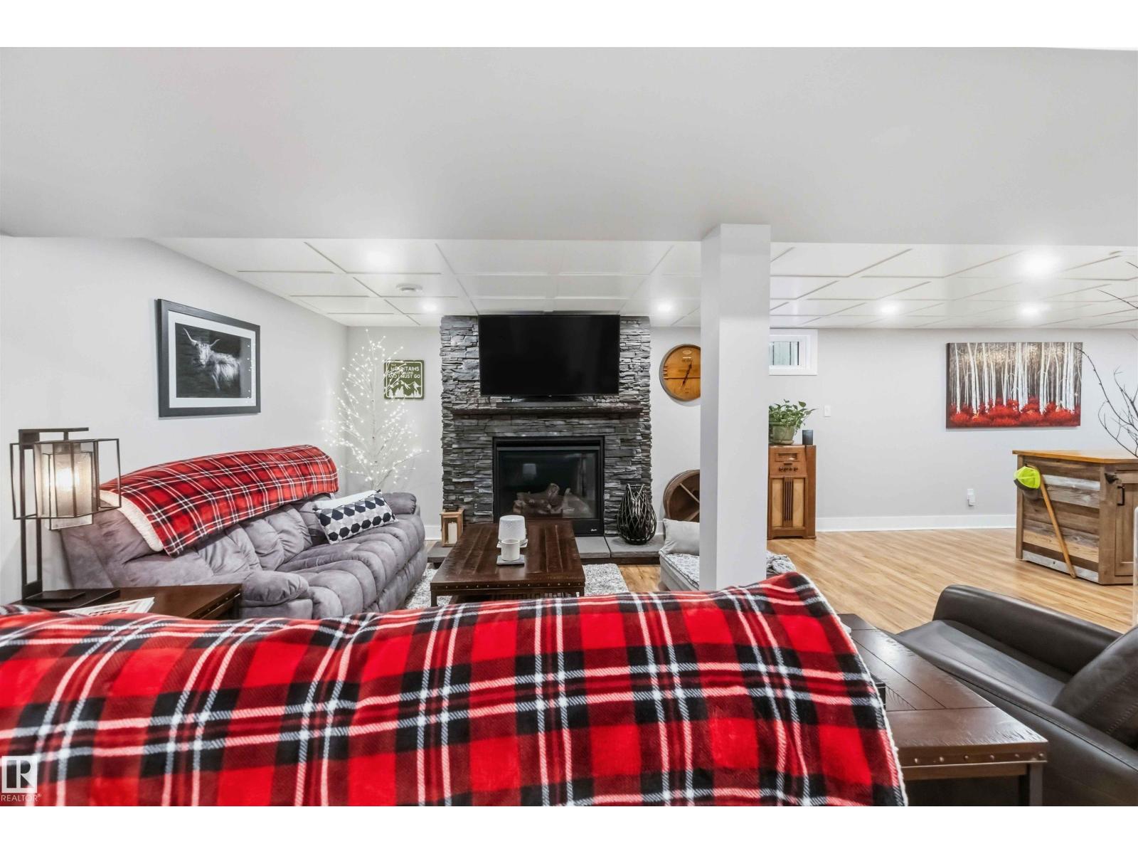 11431 144 AV NW - 39