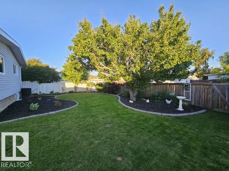 11431 144 AV NW - 52