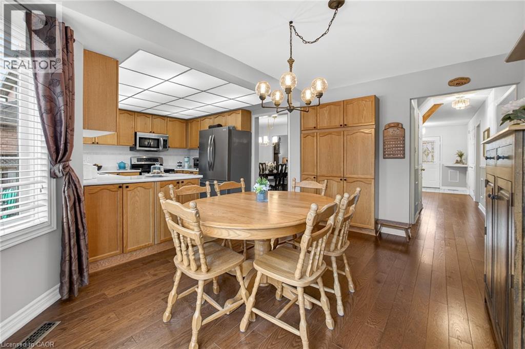 17 EATON Street - 5