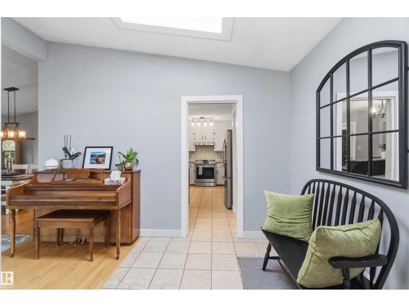 11431 144 AV NW - 2