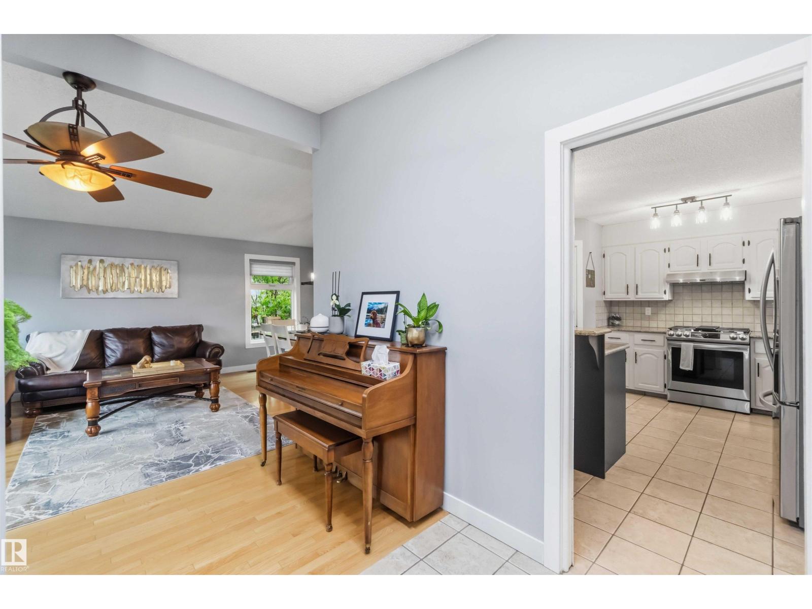 11431 144 AV NW - 6