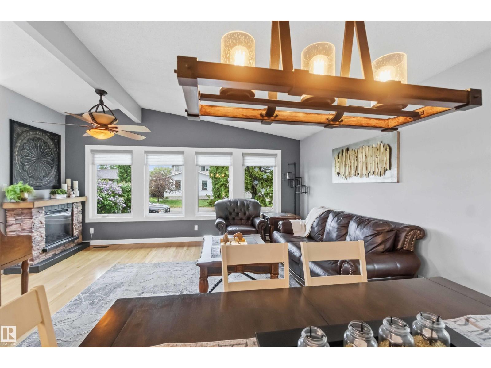 11431 144 AV NW - 10