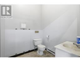 699 Notre Dame Street, Russell, ON K0A1W0 Photo 24