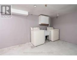 226 Lawrence Avenue, Richmond Hill, ON L4C1Z6 Photo 24