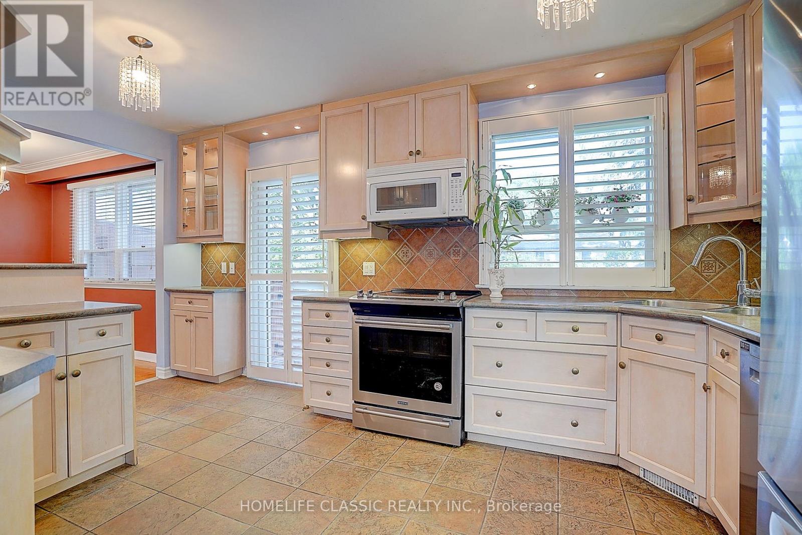 267 IREDALE ROAD - 10