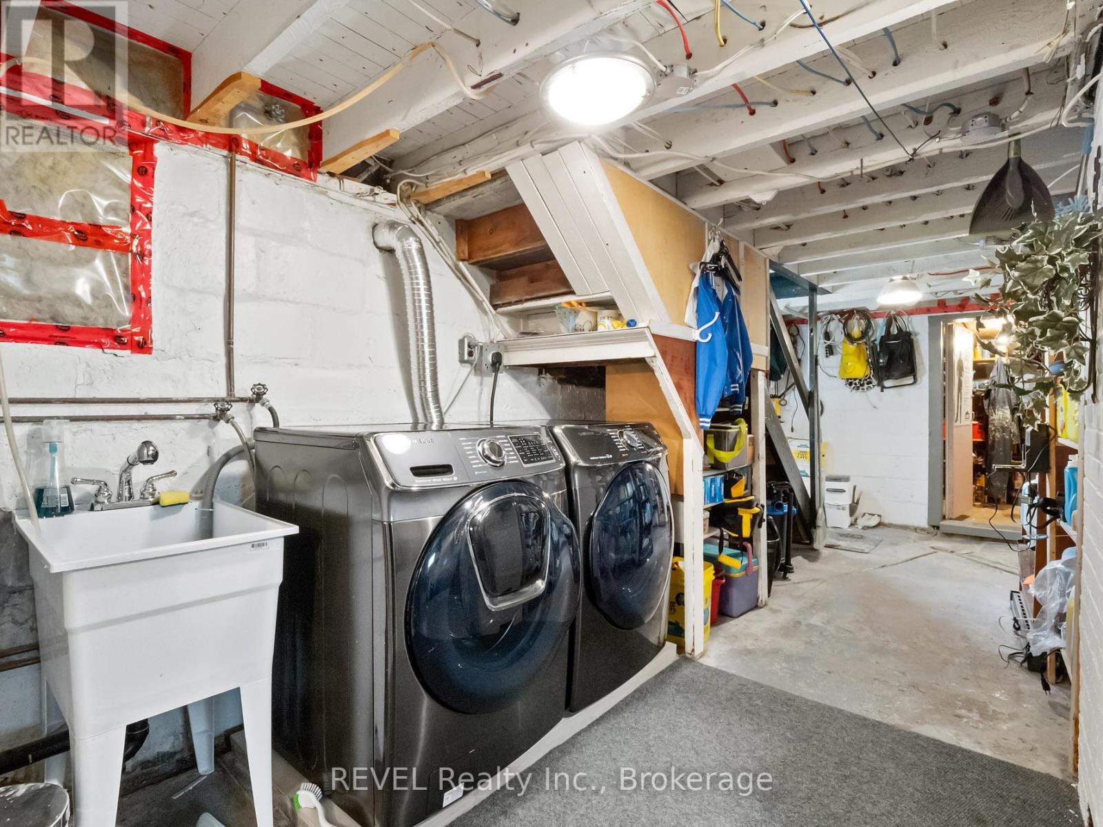 259 DUFFERIN STREET - 21