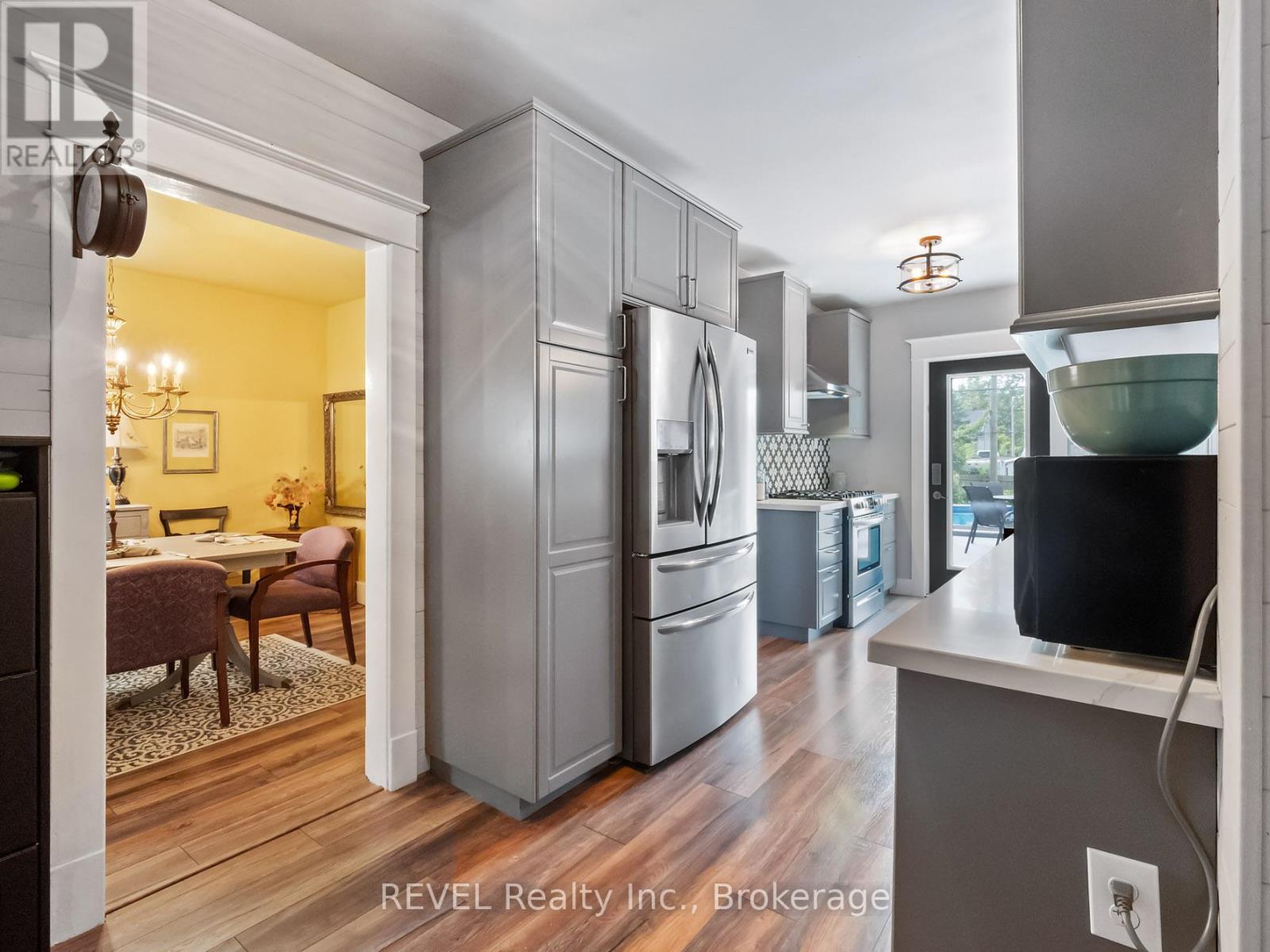 259 DUFFERIN STREET - 6