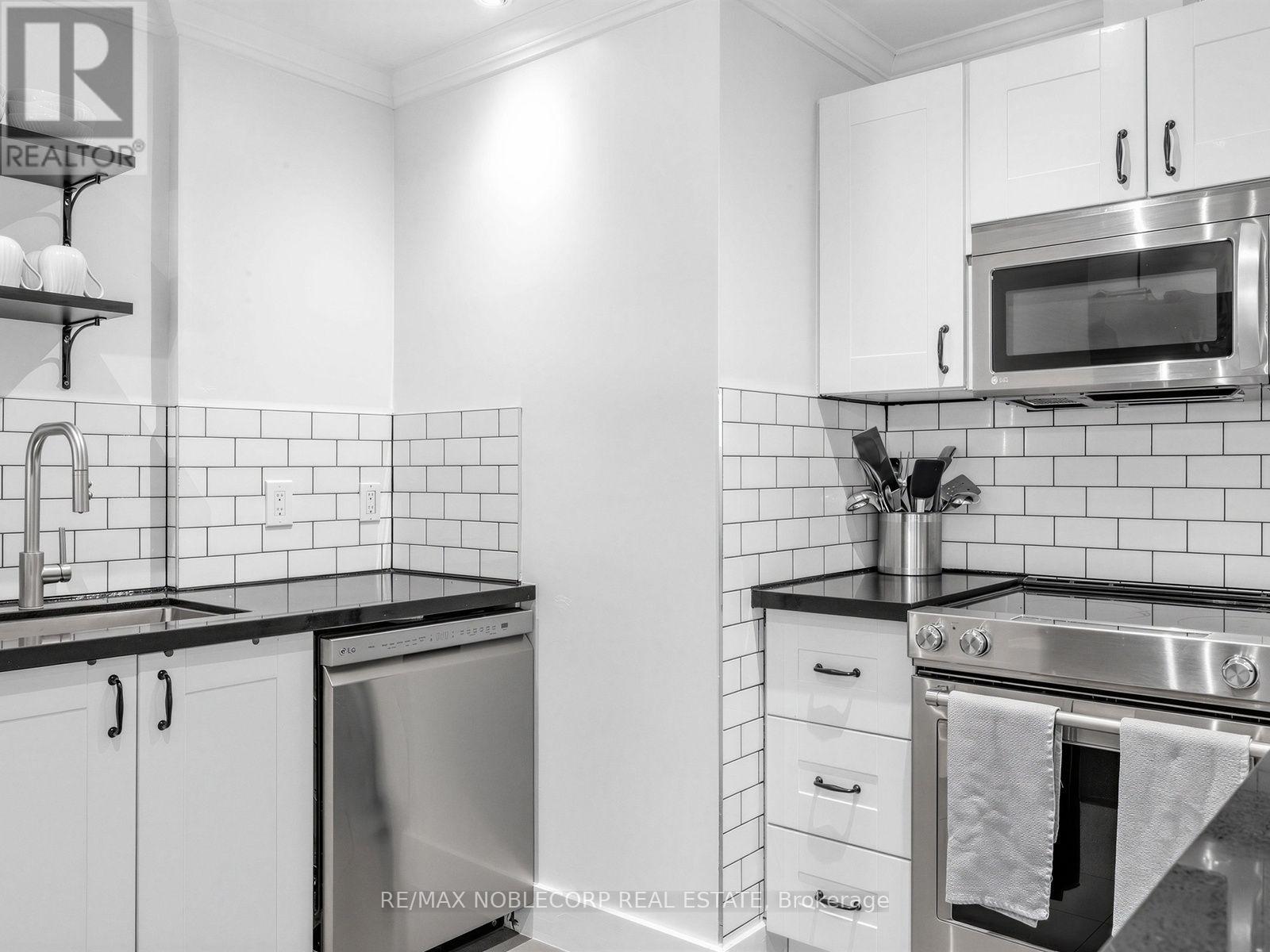 12 GEORGE MCKENZIE COURT - 11
