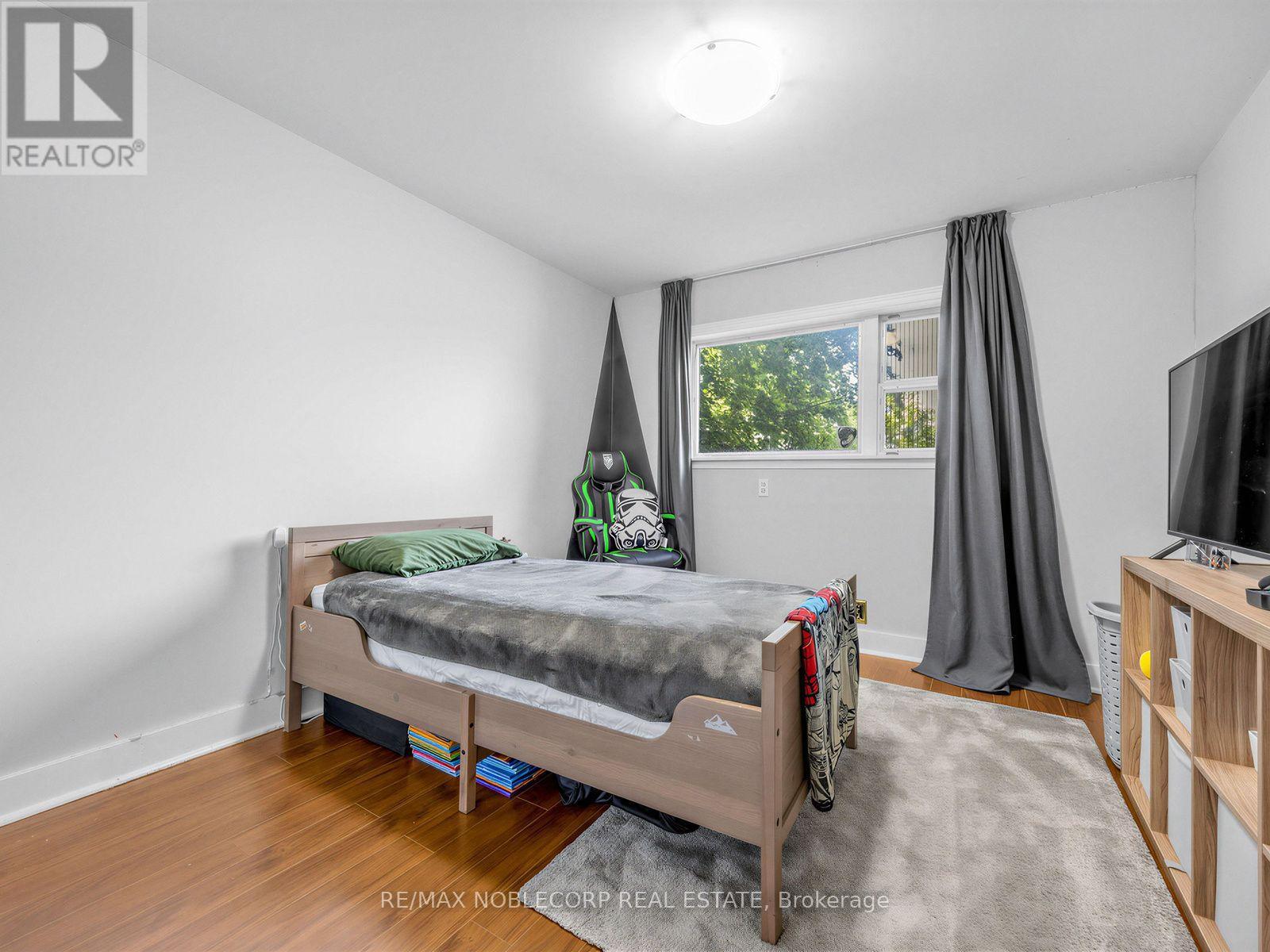 12 GEORGE MCKENZIE COURT - 15