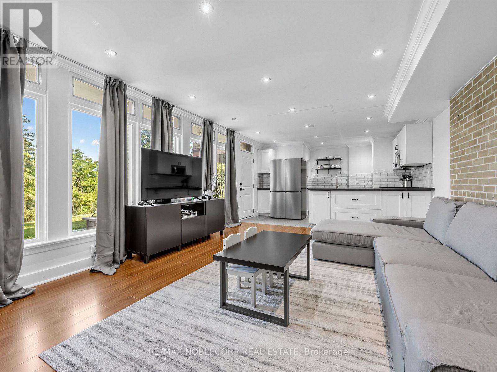 12 GEORGE MCKENZIE COURT - 7