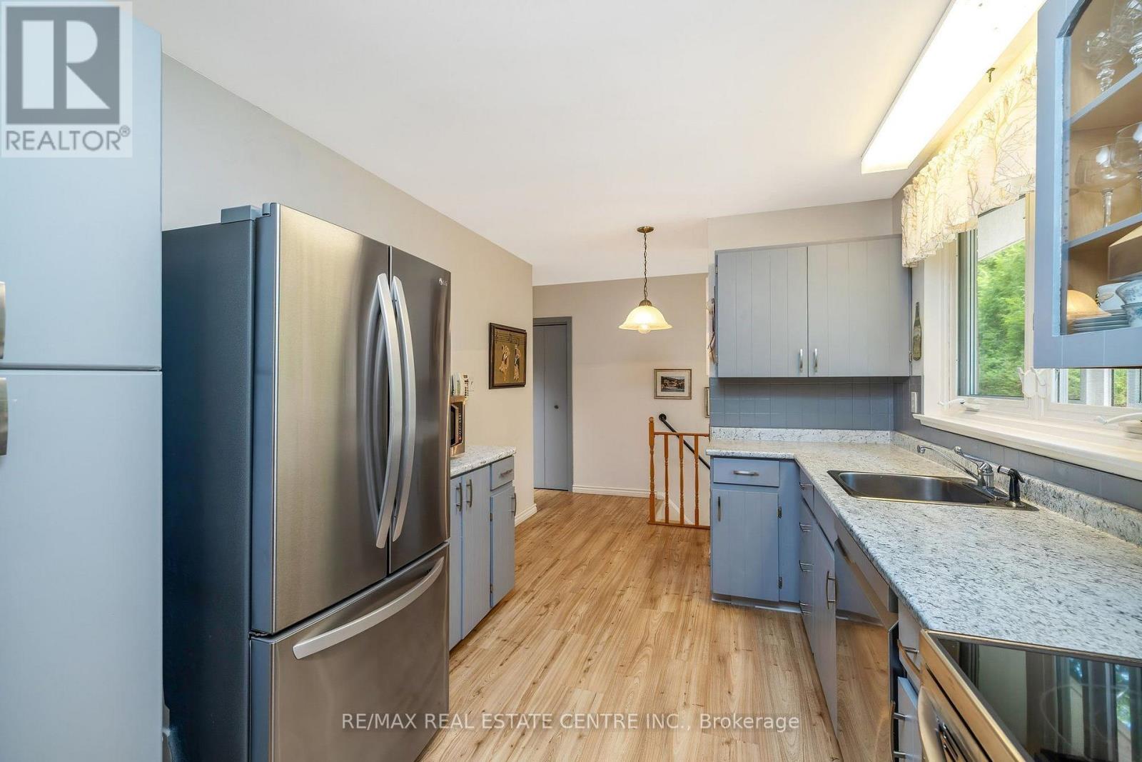 391 BELL STREET - Image 9
