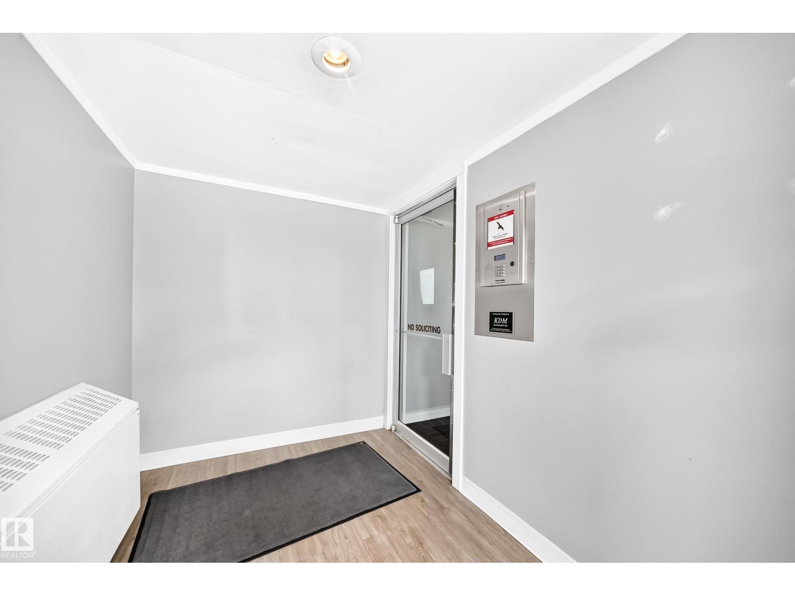 #104 2303 119 ST NW - 28