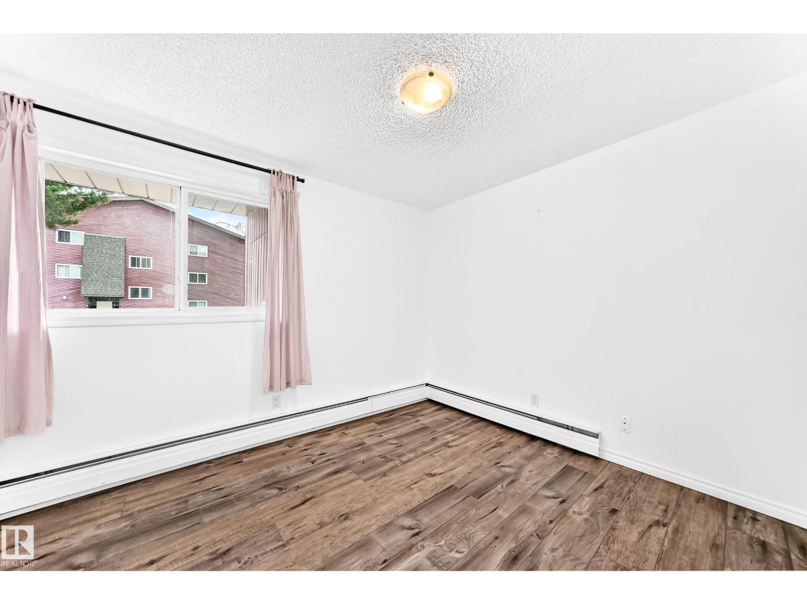 #104 2303 119 ST NW - 5