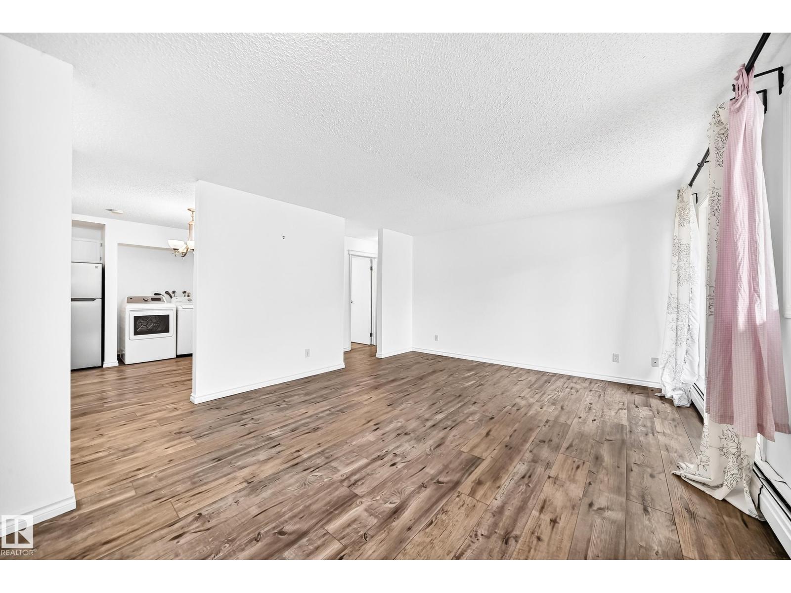 #104 2303 119 ST NW - 15
