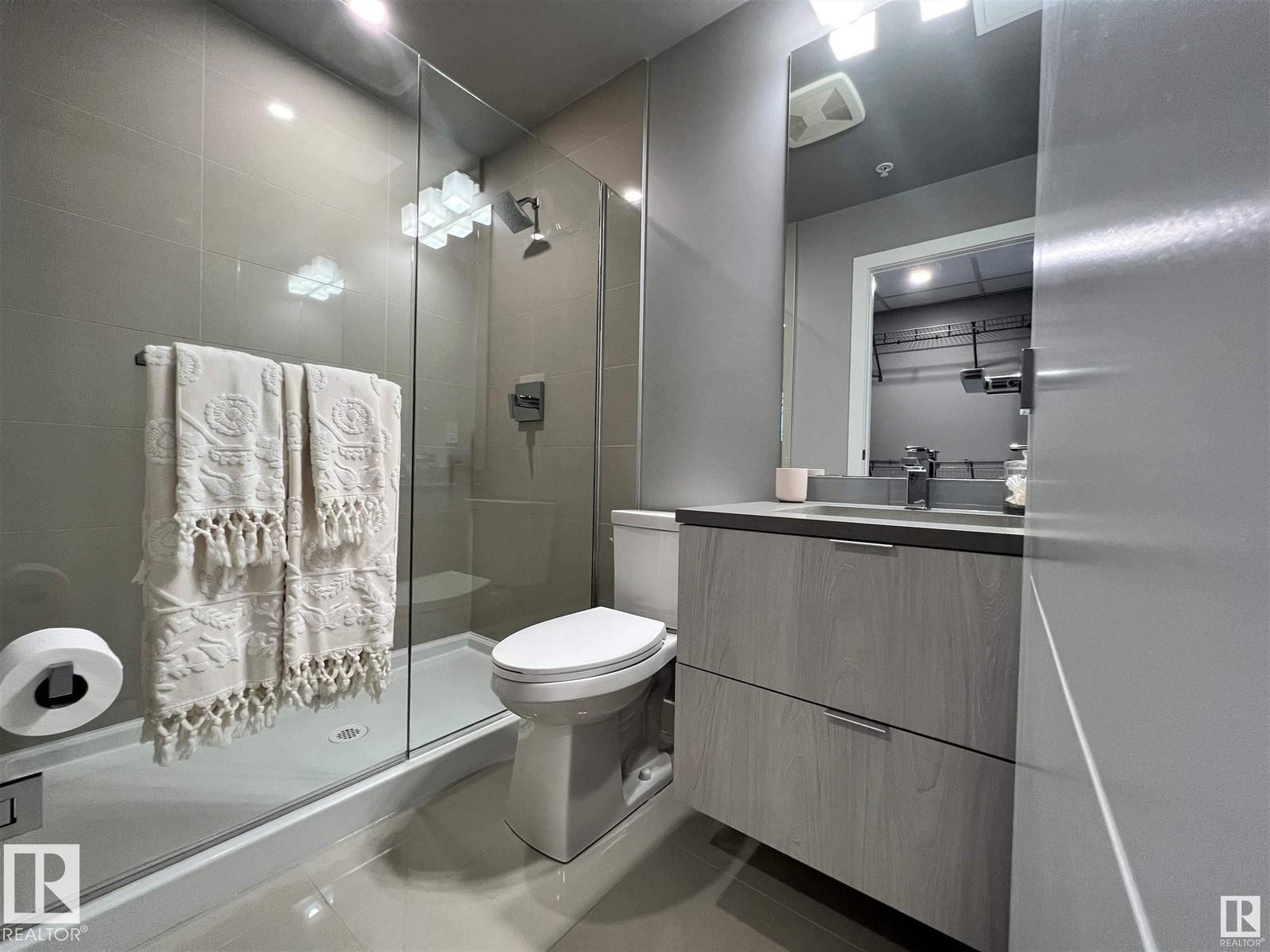#702 10180 103 ST NW - 25
