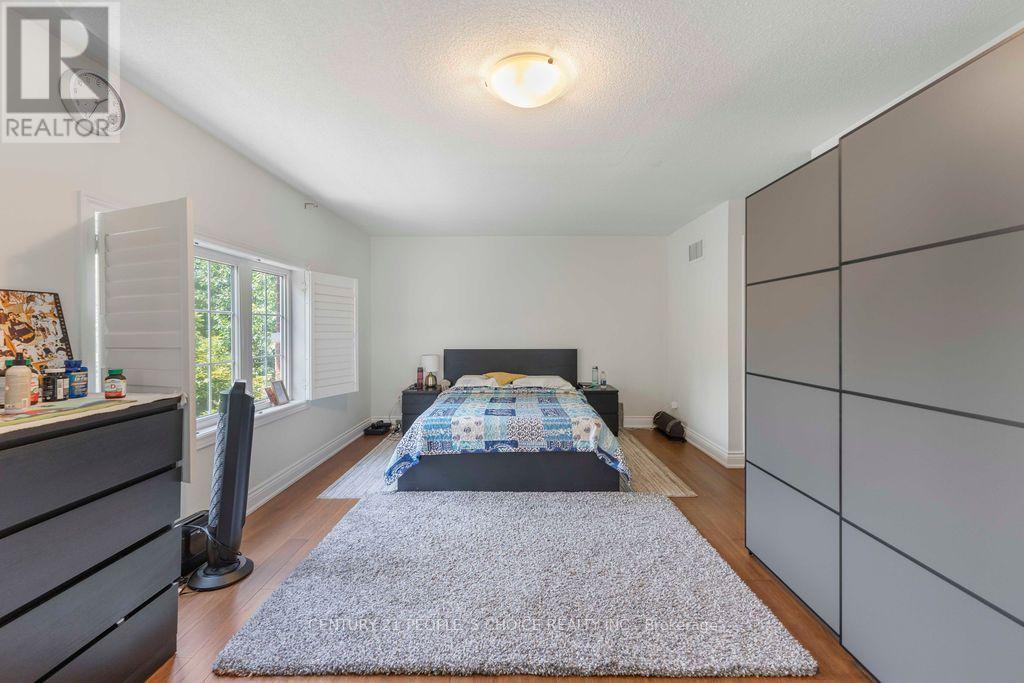 #40 230 PAISLEY BOULEVARD W - 35