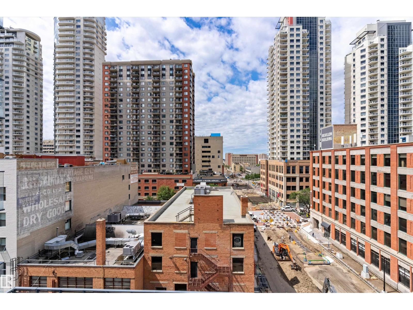 #702 10180 103 ST NW - 44