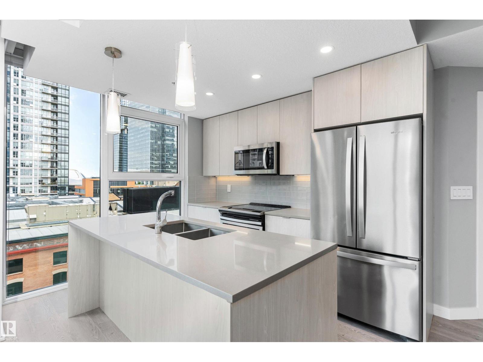 #702 10180 103 ST NW - 12