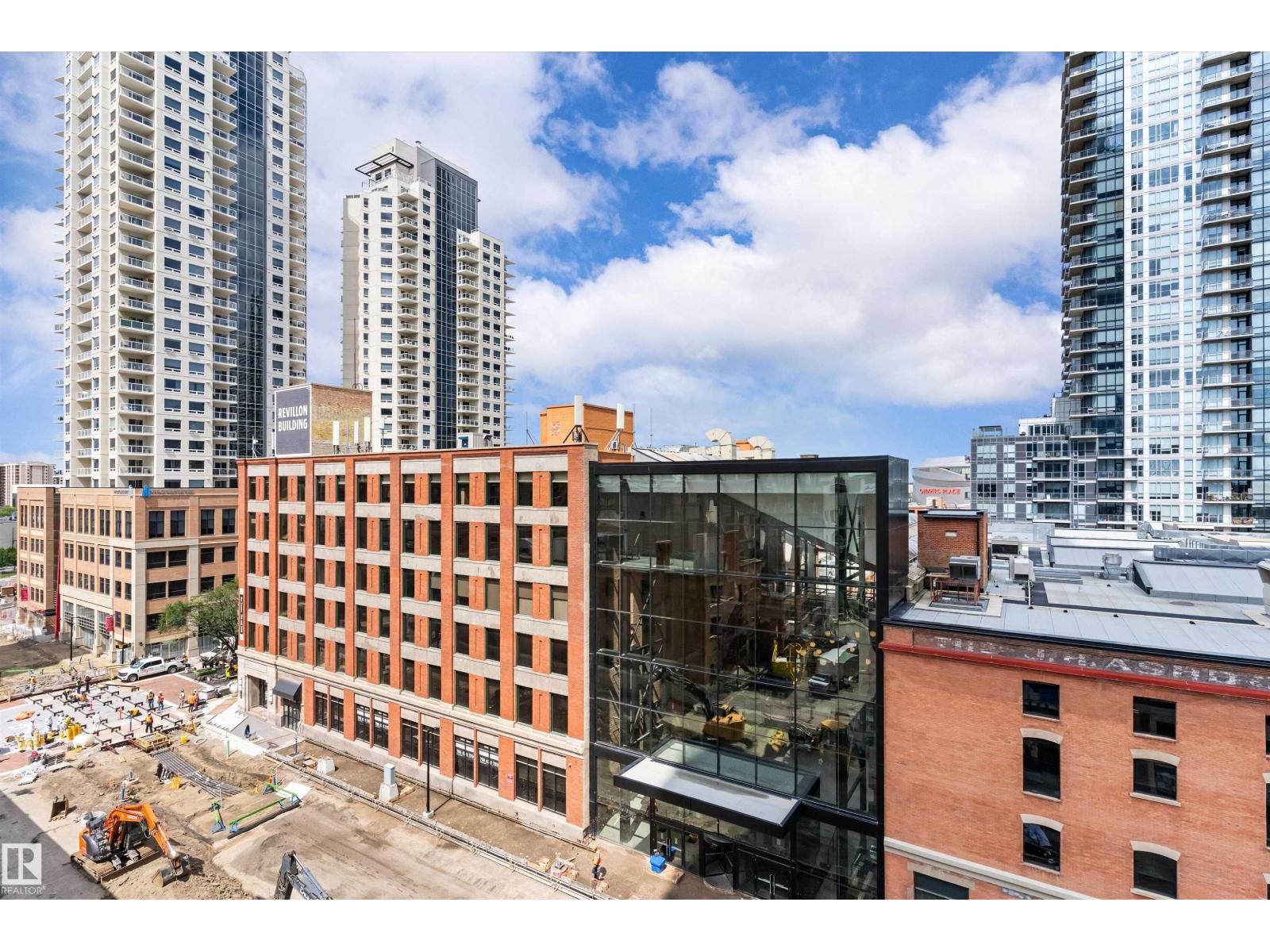 #702 10180 103 ST NW - 43