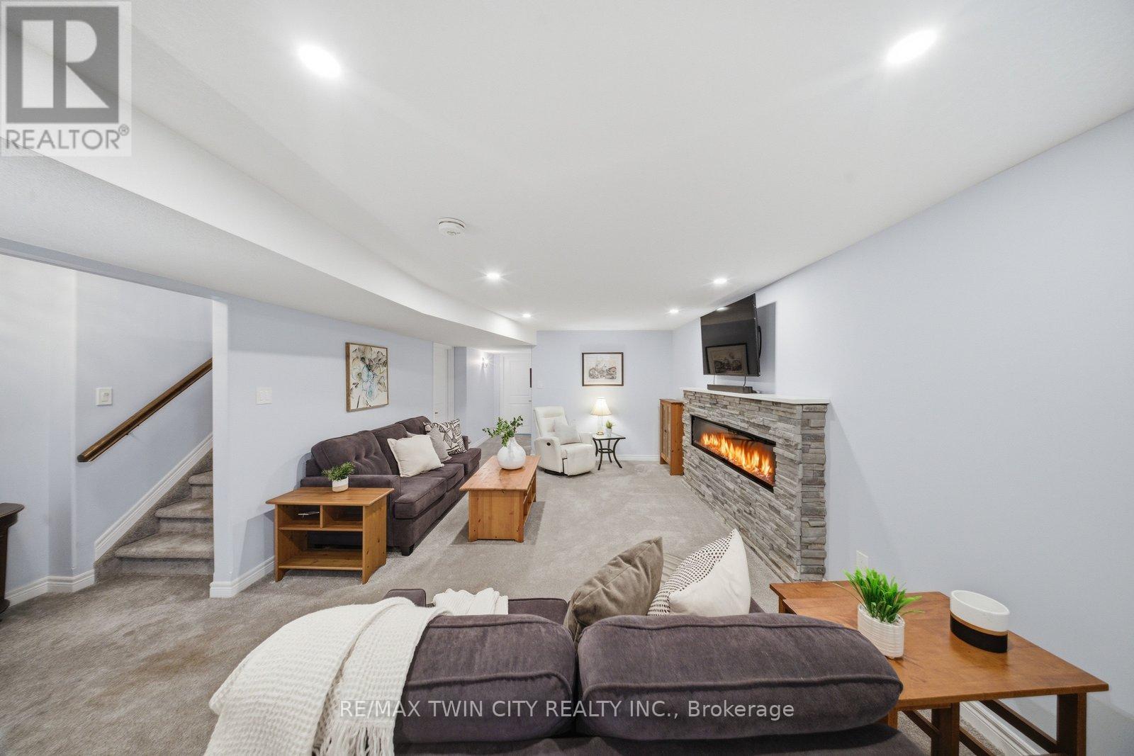 #51 29 SCHUYLER STREET - 30