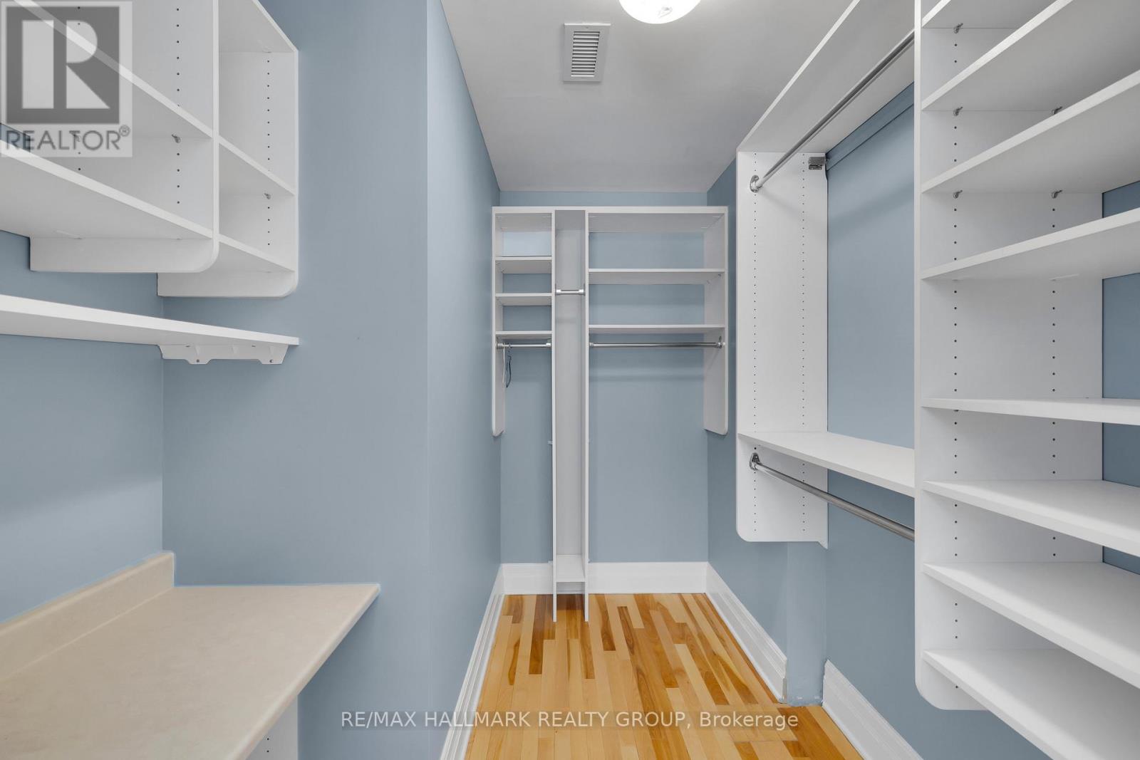 #203 260 BESSERER STREET - 20