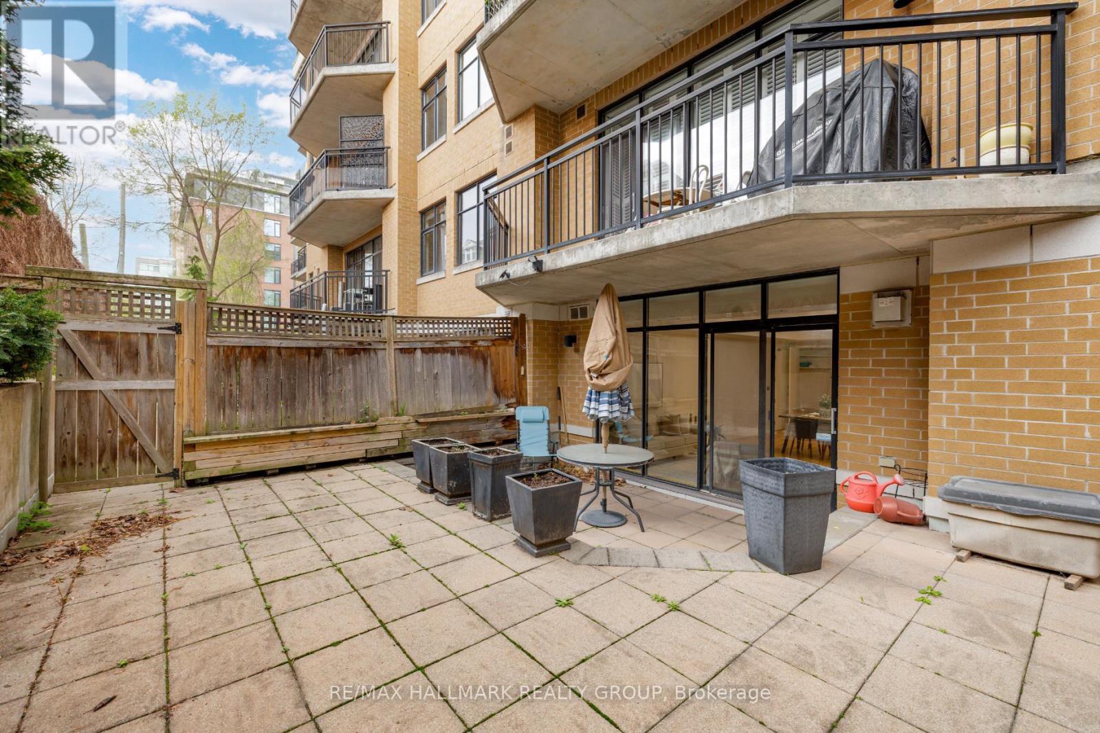 #203 260 BESSERER STREET - 26