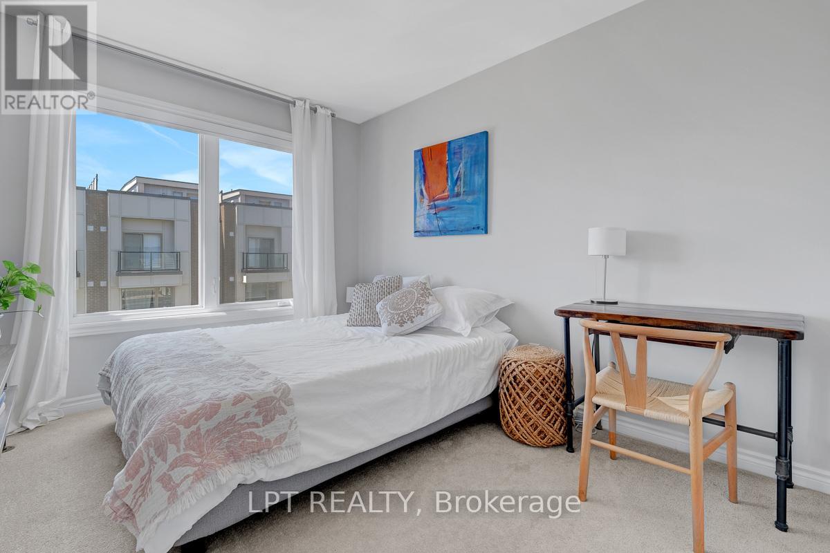 815 KINIW PRIVATE - 36