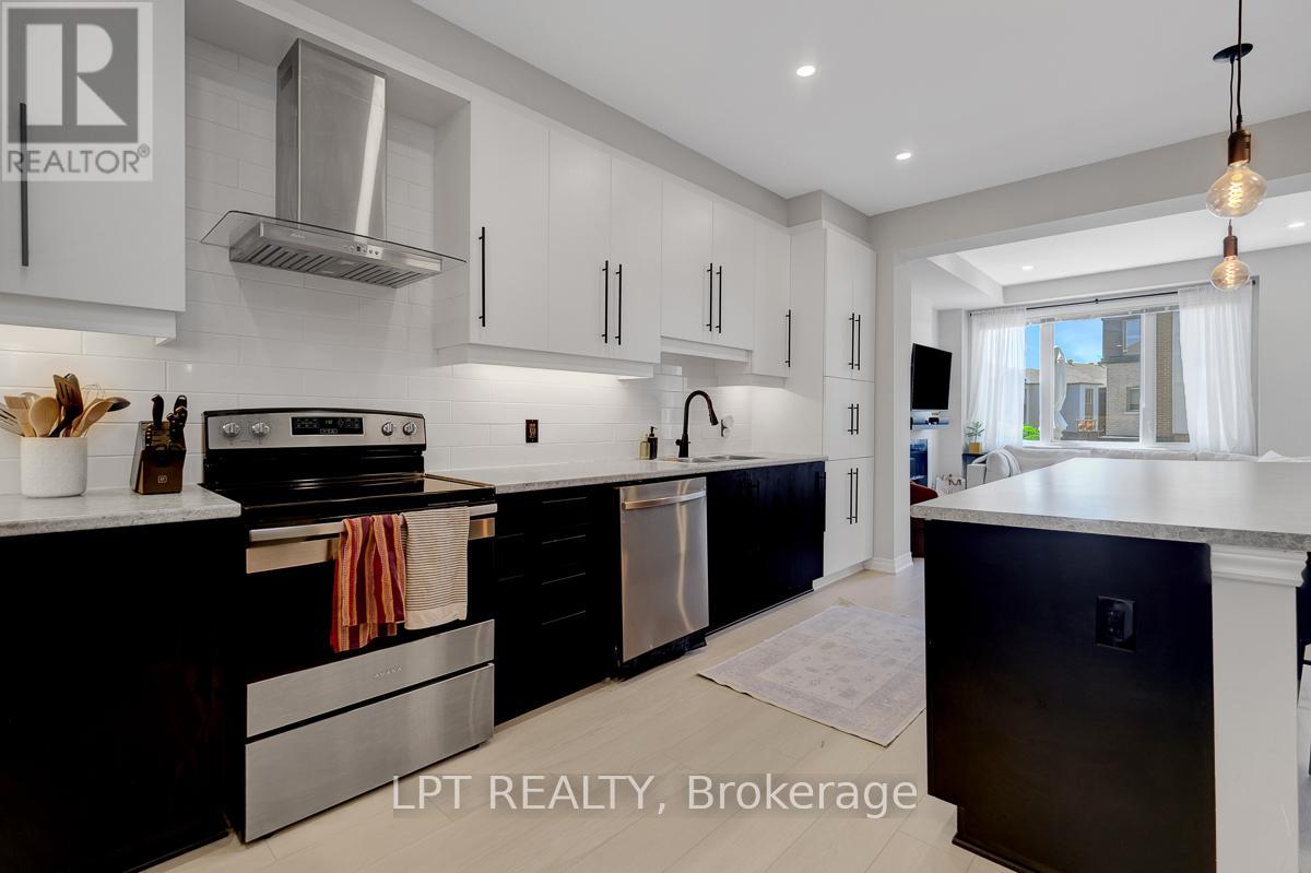 815 KINIW PRIVATE - 23