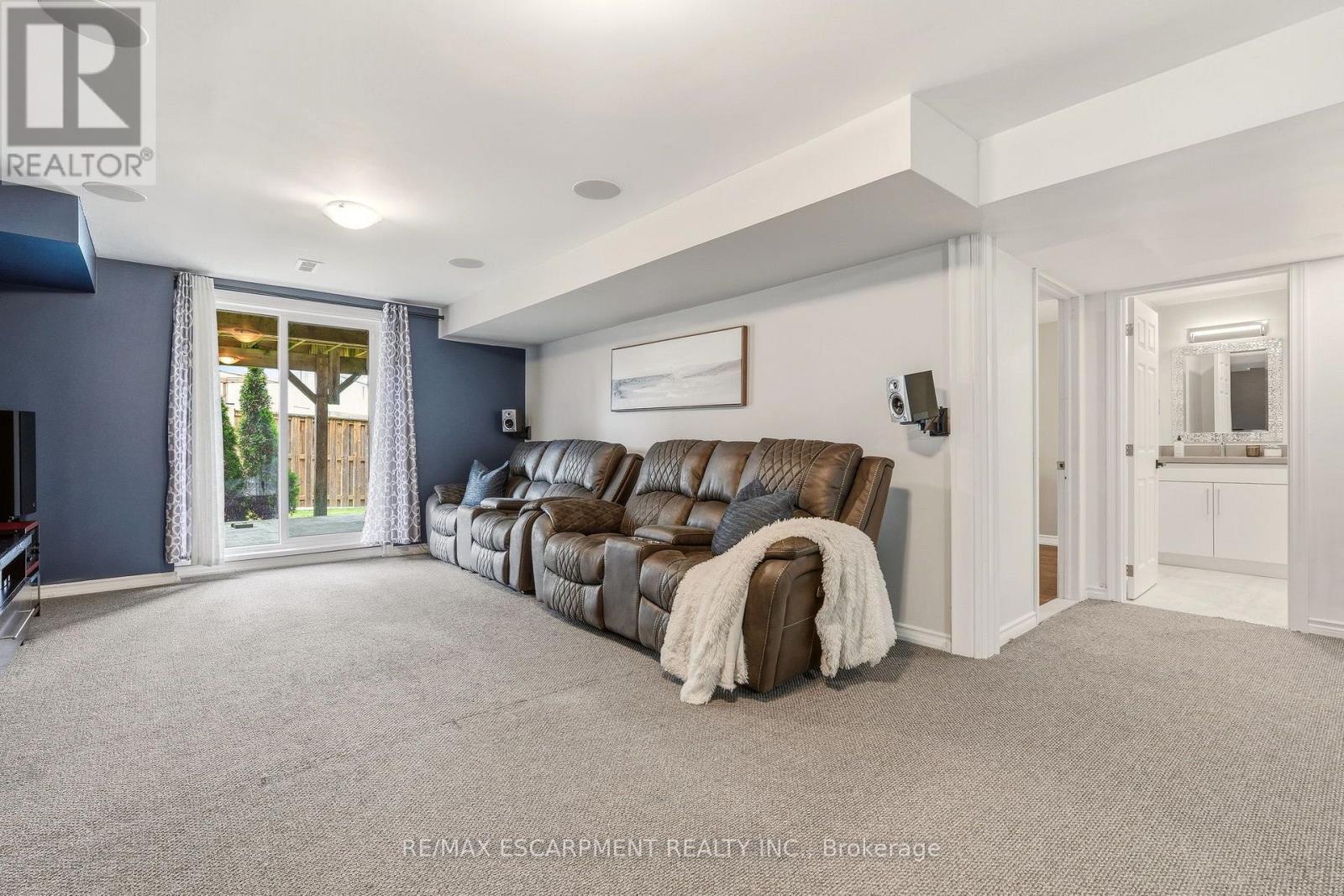 21 HOUSE LANE - 29