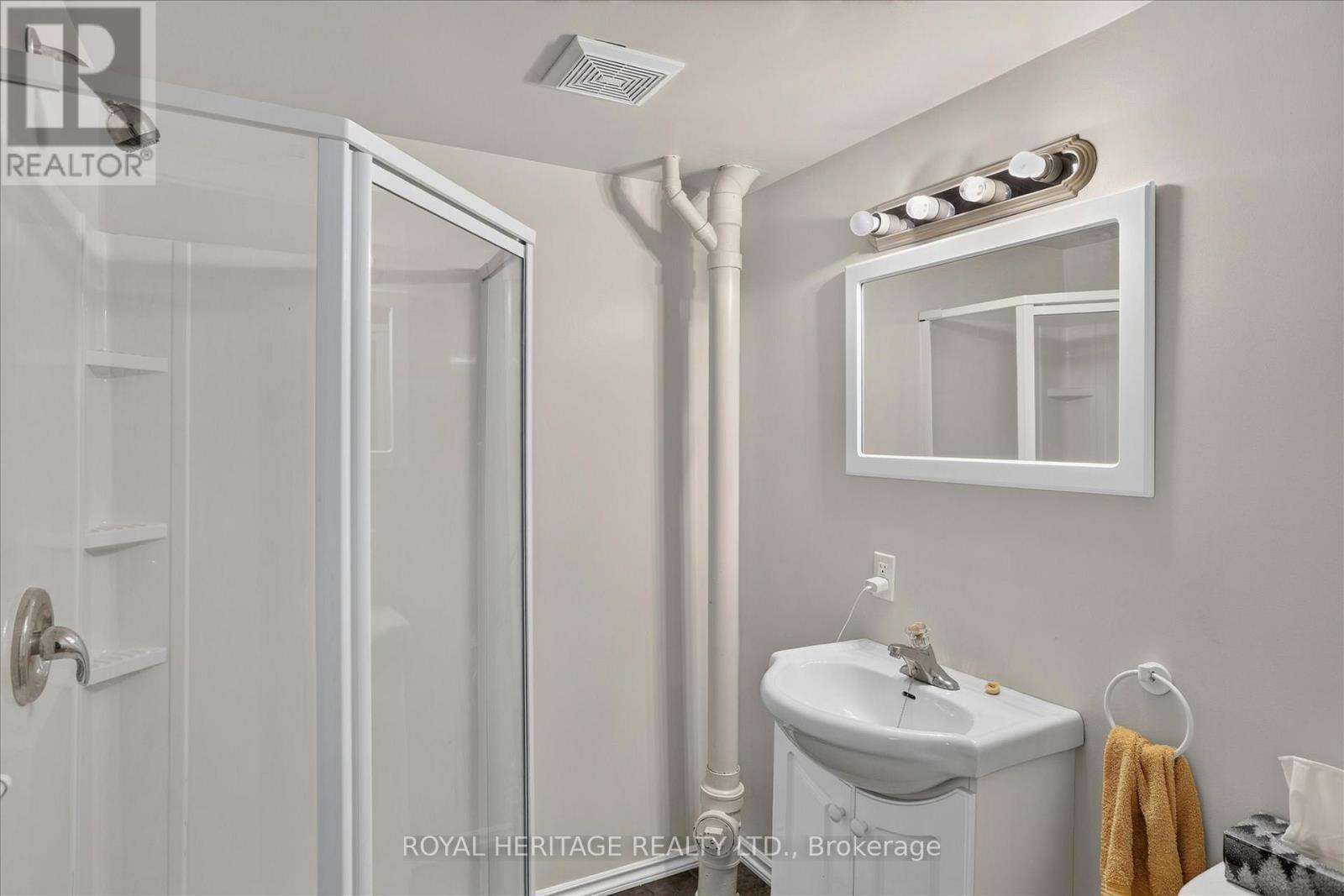 1621 APPLEWOOD CRESCENT - 27